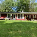 Hillsaps Ranch On The Lake
